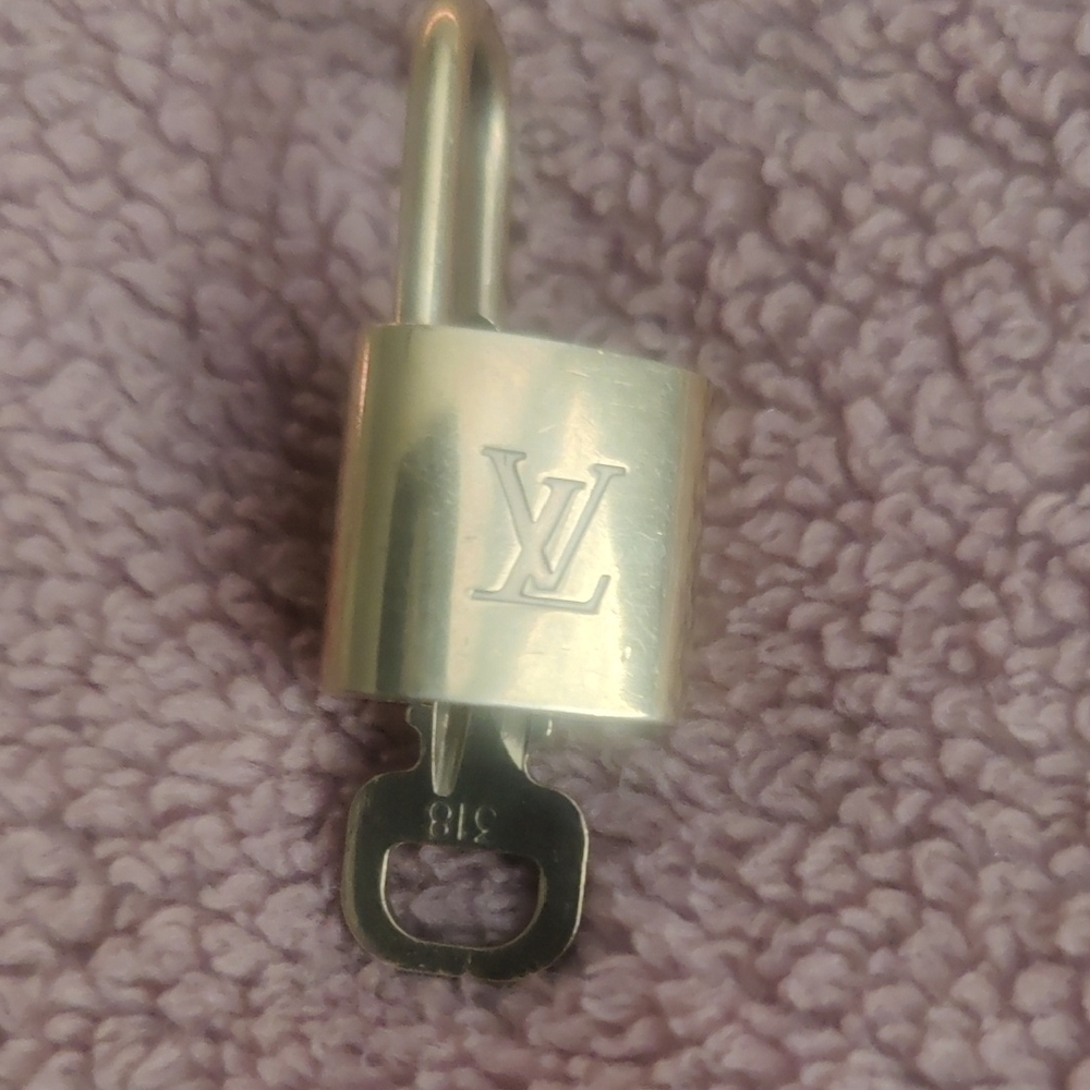 Louis Vuitton Gold Padlock #318 and 334 • Like New • Classic LV Accessory - Picture 5 of 6